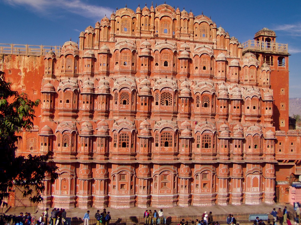 Hawa Mahal Jaipur iconic pink sandstone building with 953 windows